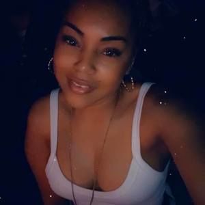 Meet your Posher, Traci